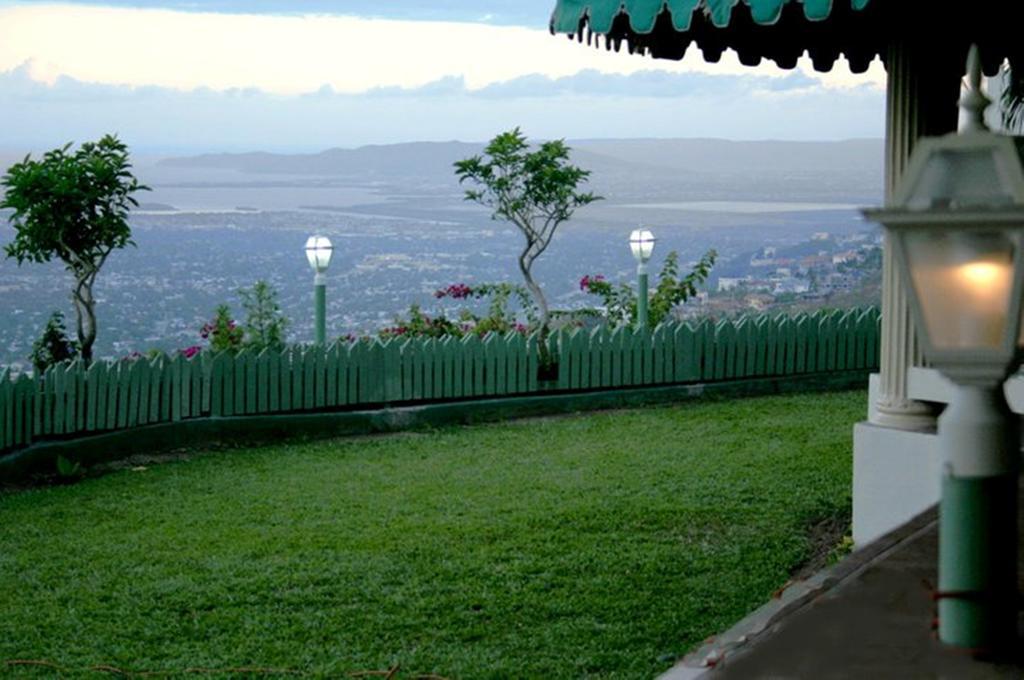 City View Hotel Kingston Extérieur photo